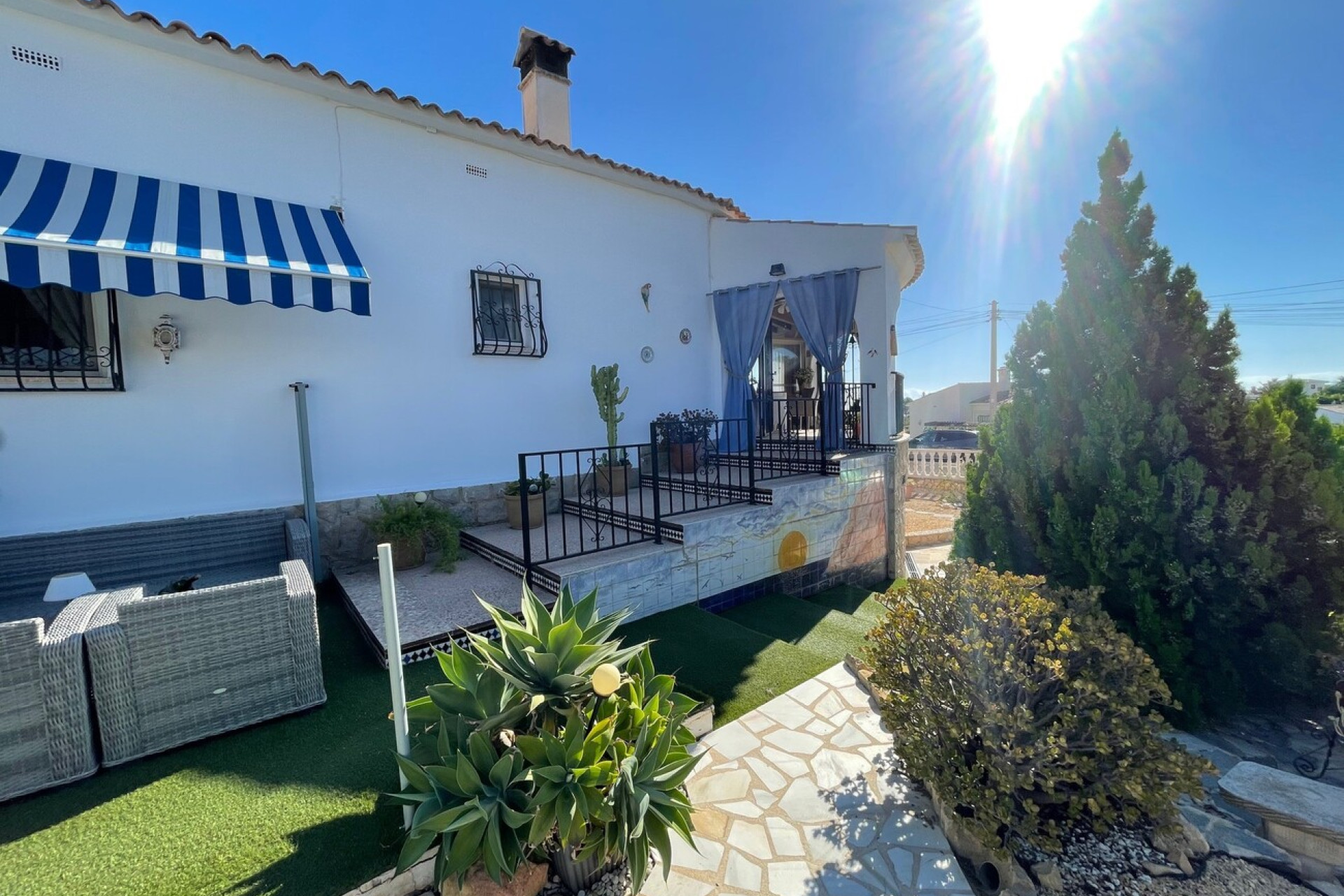 Herverkoop - Villa -
Alfas del Pí - Costa Blanca