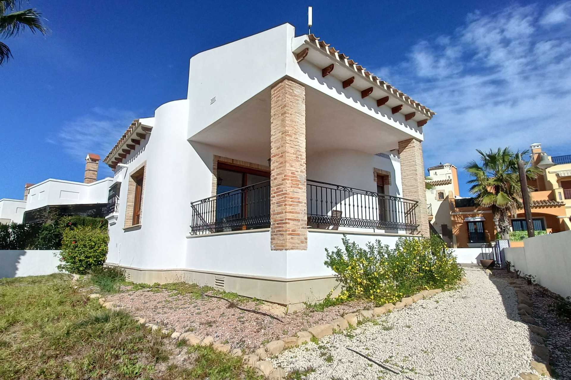 Herverkoop - Villa -
Algorfa - Inland