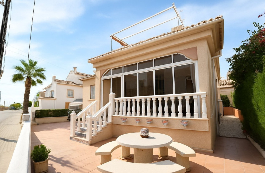 Herverkoop - Villa -
Algorfa - Inland