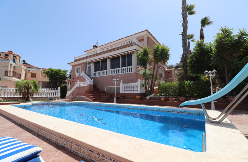 Herverkoop - Villa -
Algorfa - Lomas de La Juliana