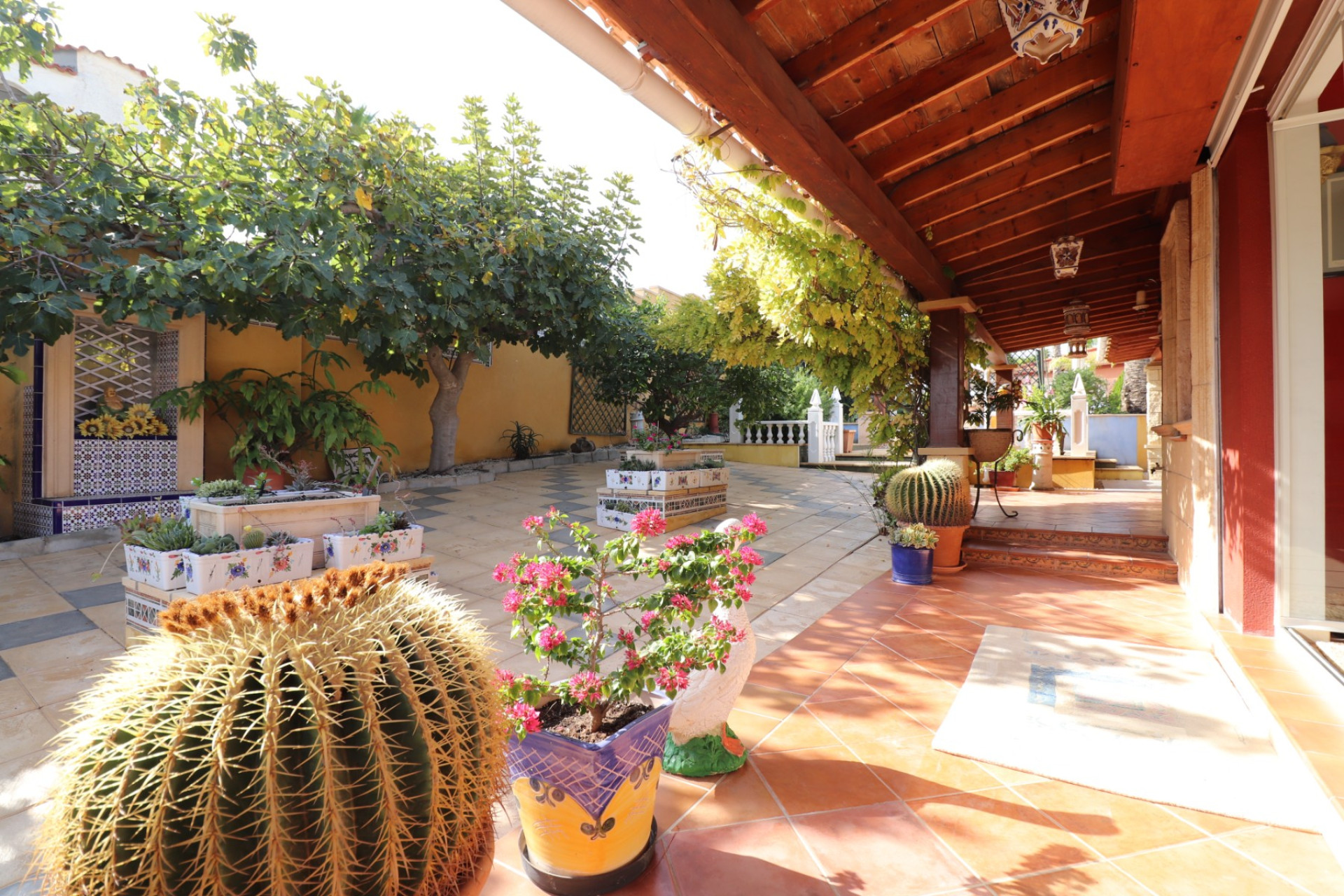 Herverkoop - Villa -
Algorfa