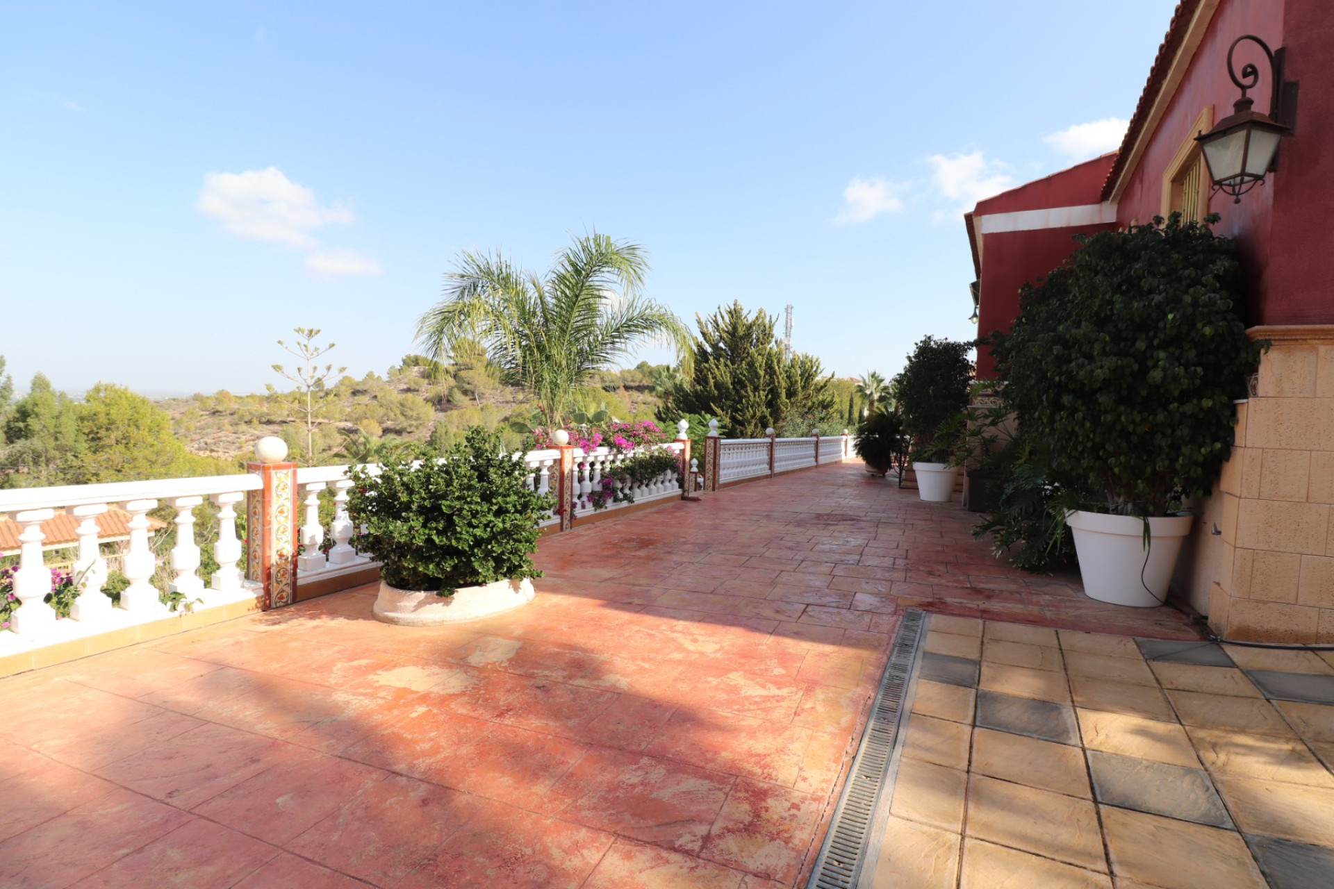 Herverkoop - Villa -
Algorfa