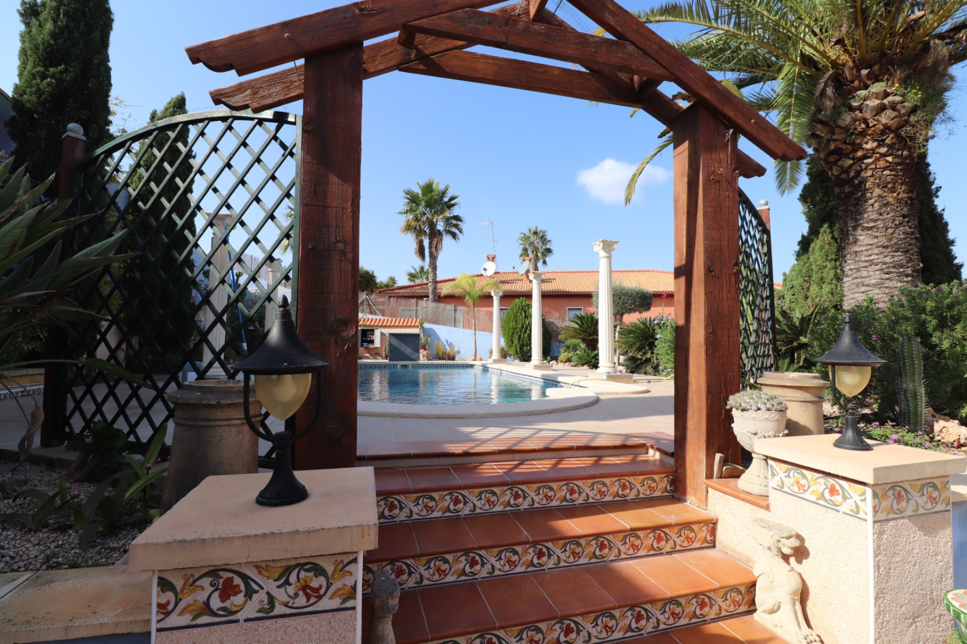Herverkoop - Villa -
Algorfa