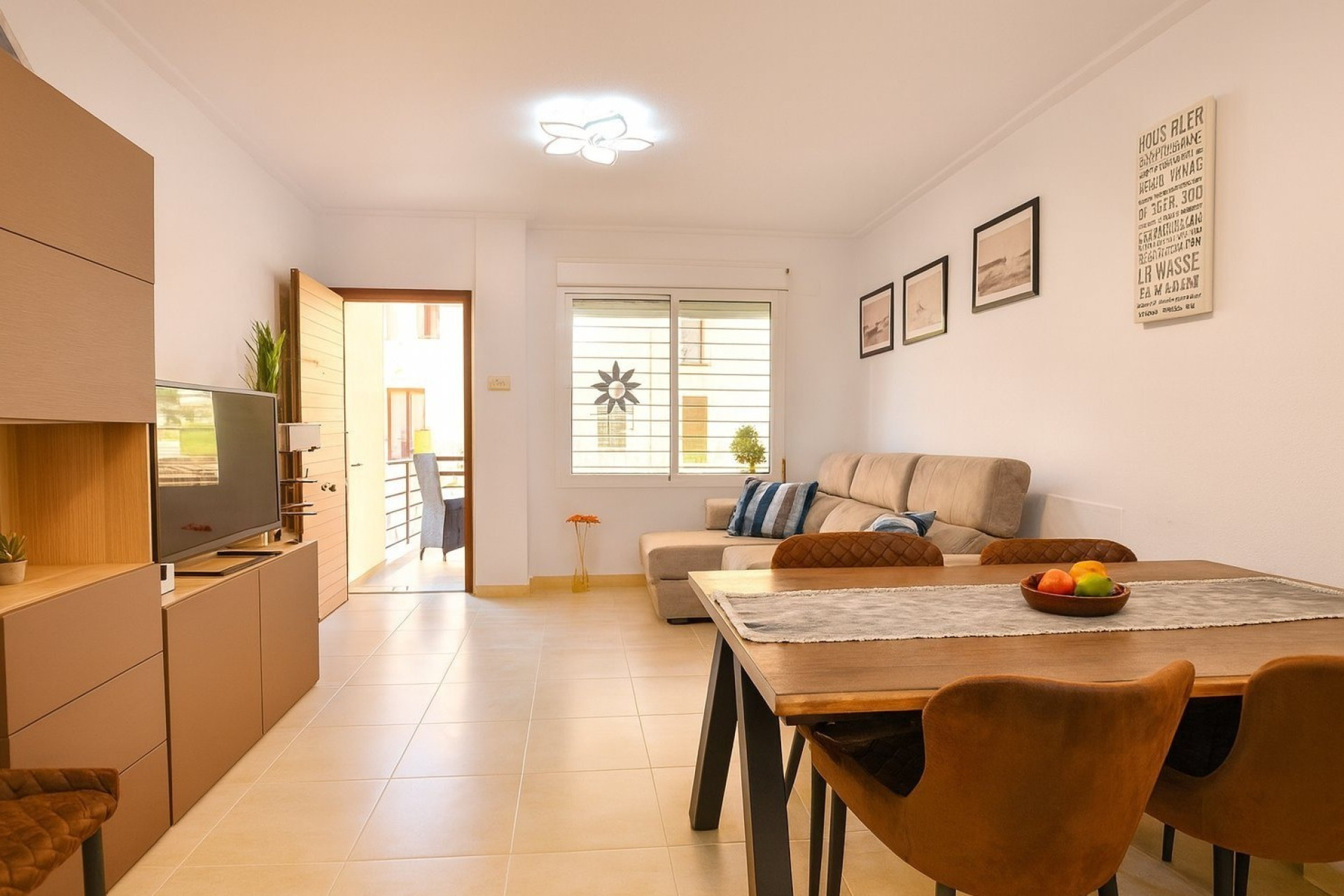 Herverkoop - Villa -
Algorfa