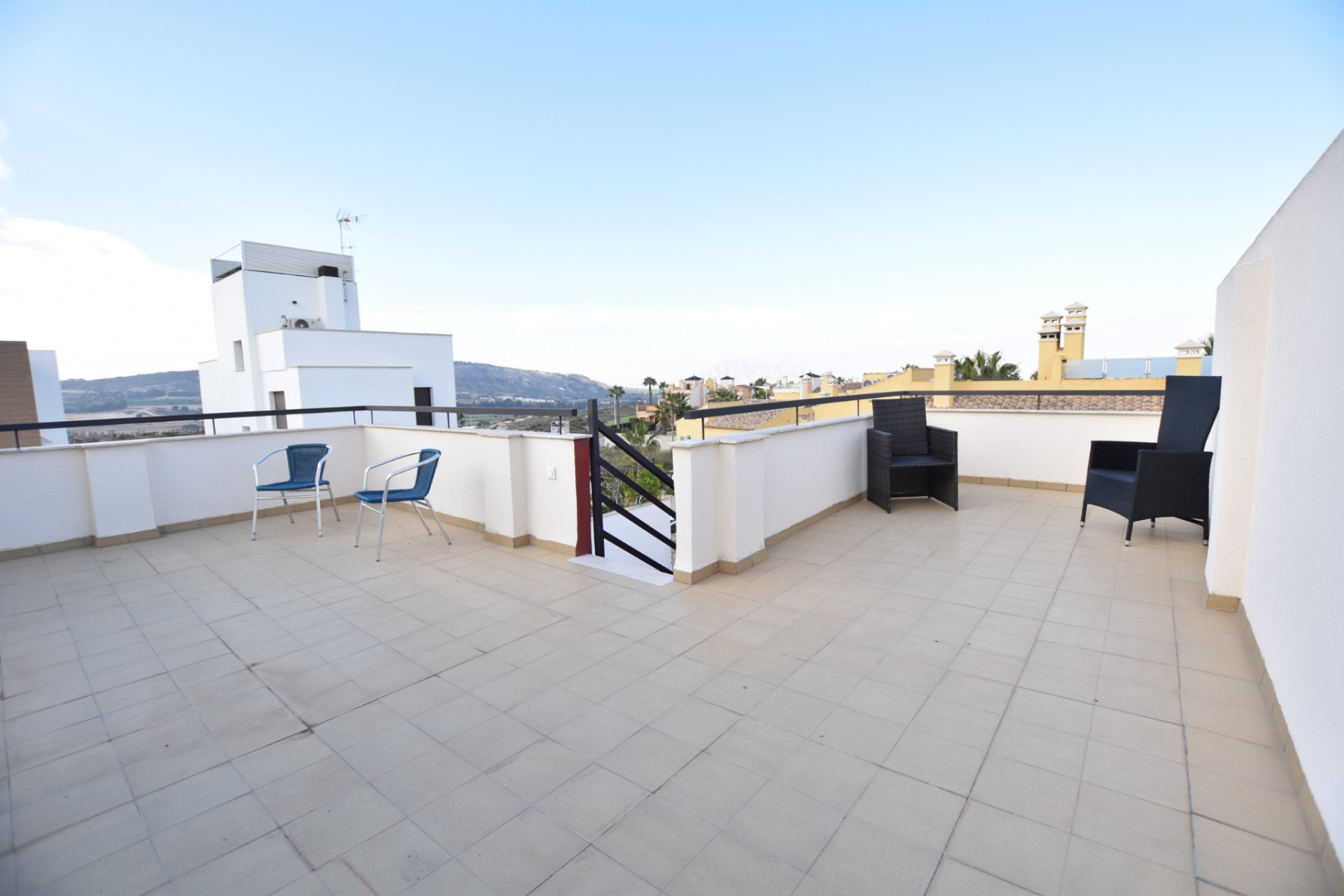 Herverkoop - Villa -
Algorfa
