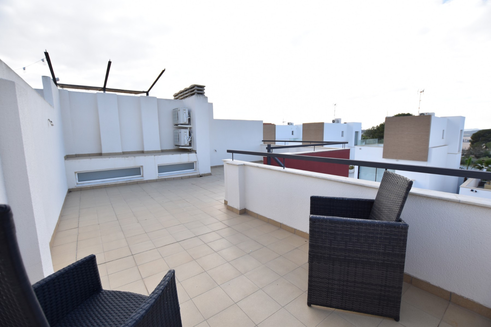 Herverkoop - Villa -
Algorfa
