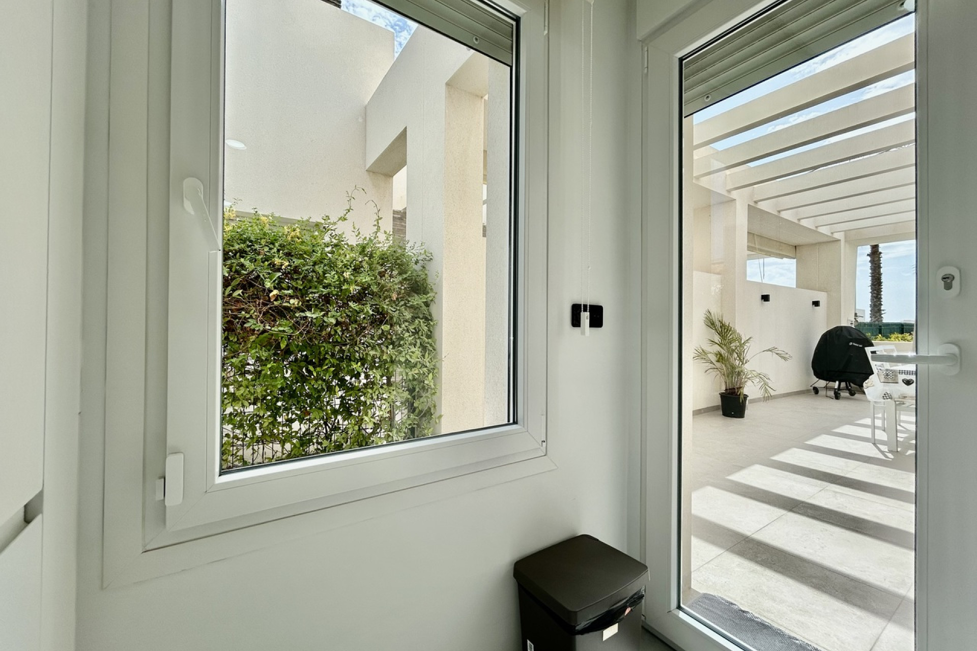 Herverkoop - Villa -
Algorfa