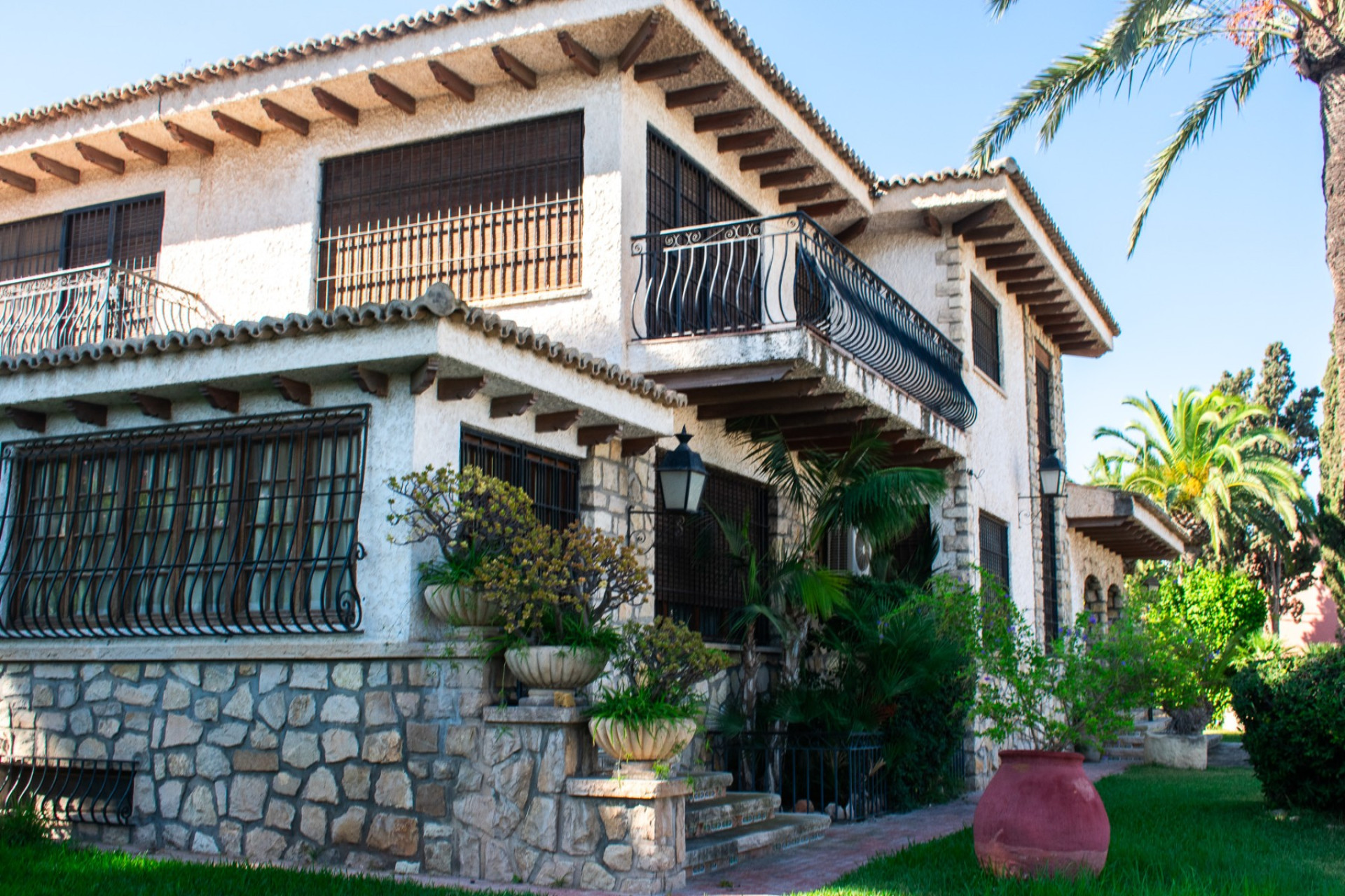 Herverkoop - Villa -
Alicante - Albufereta
