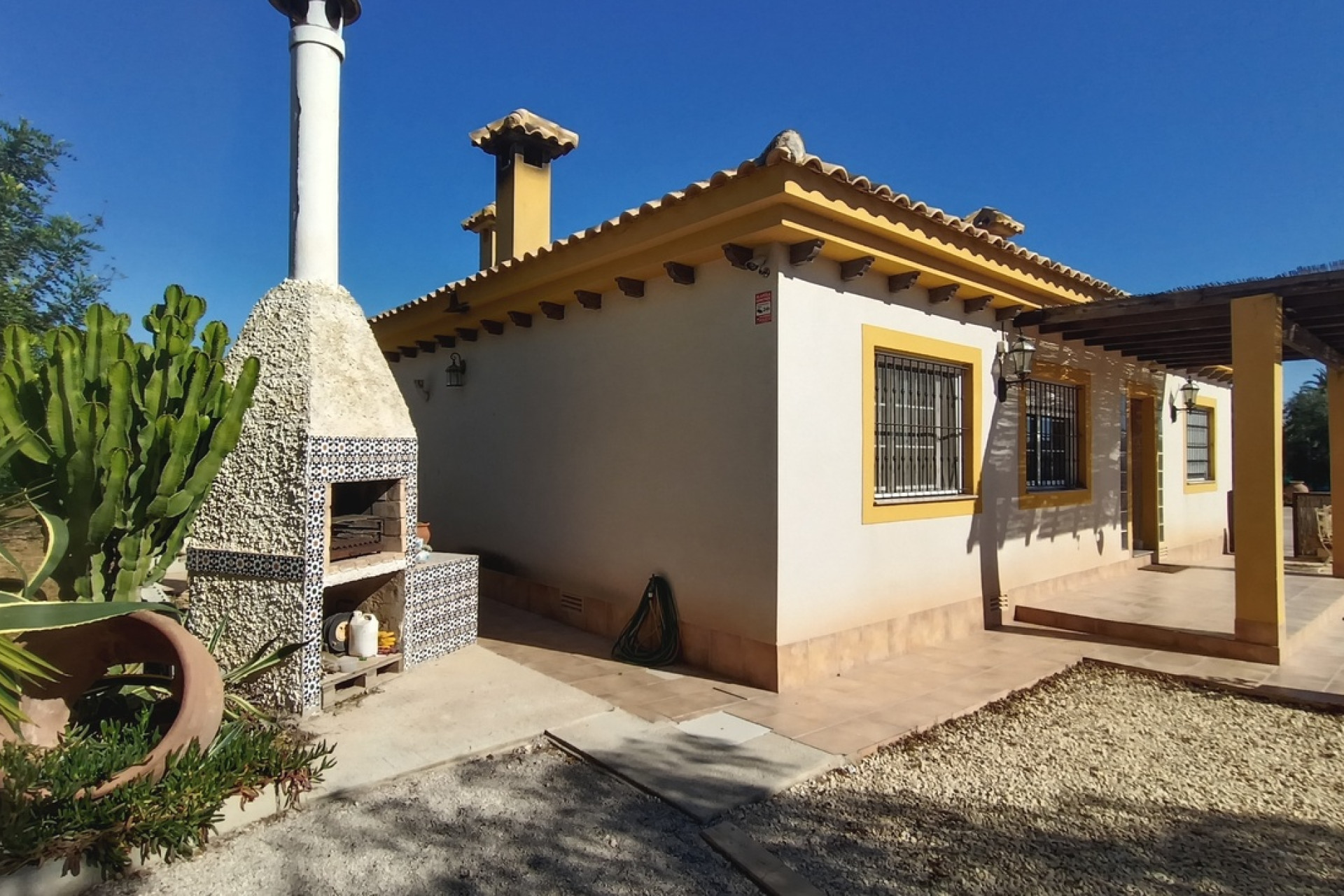 Herverkoop - Villa -
Avileses - Inland