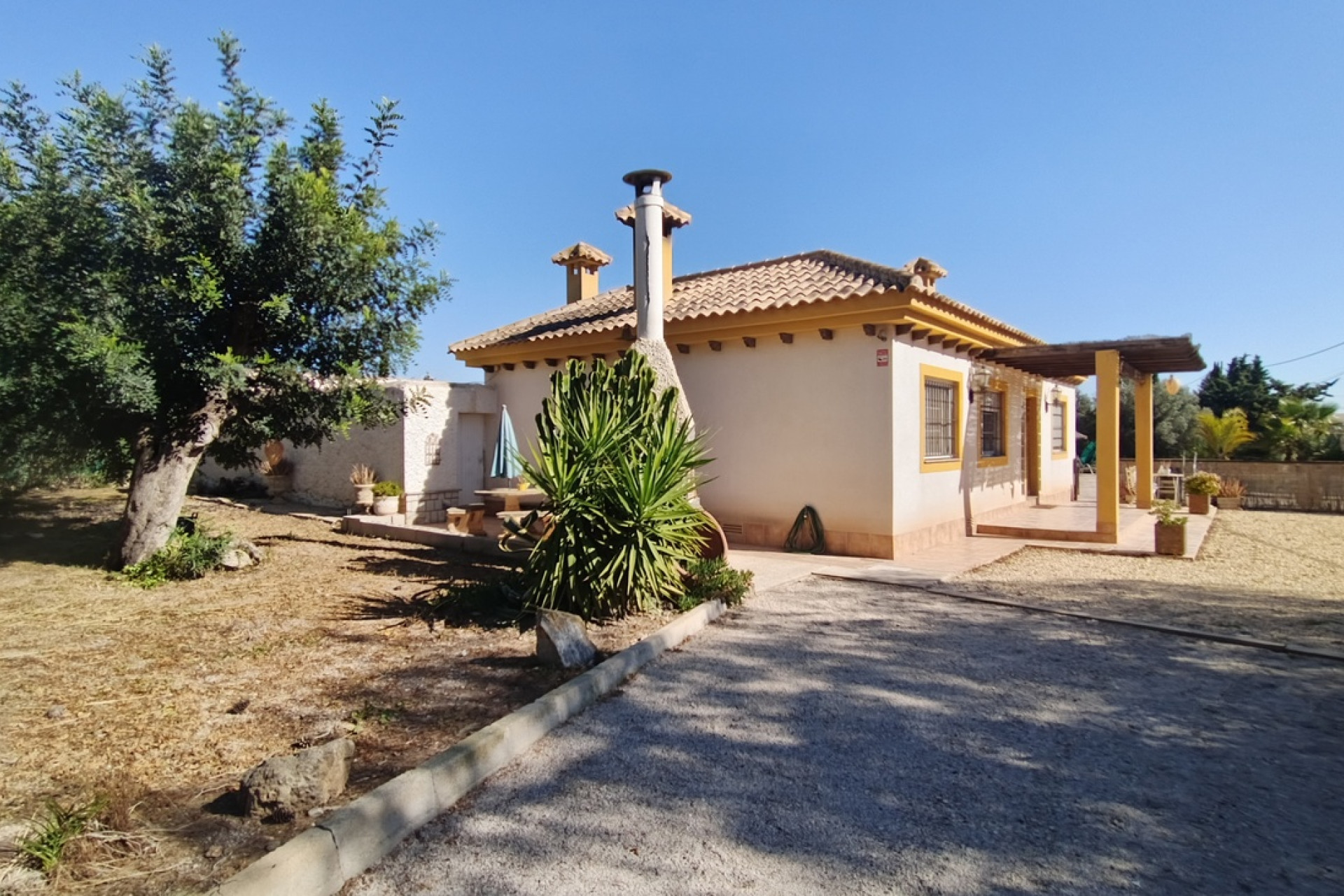 Herverkoop - Villa -
Avileses - Inland