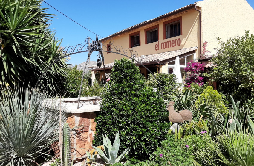 Herverkoop - Villa -
BARBARROJA - Barbarroja