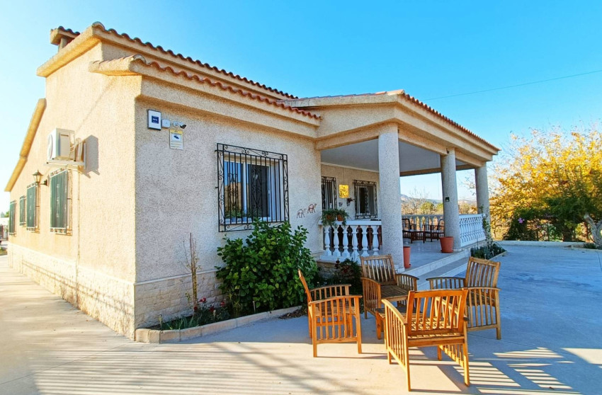 Herverkoop - Villa -
BARBARROJA - Barbarroja