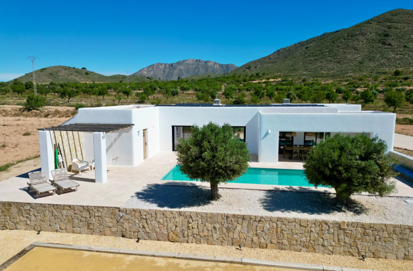 Herverkoop - Villa -
BARBARROJA - Barbarroja