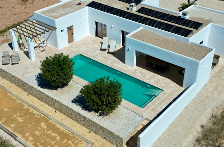 Herverkoop - Villa -
BARBARROJA - Barbarroja