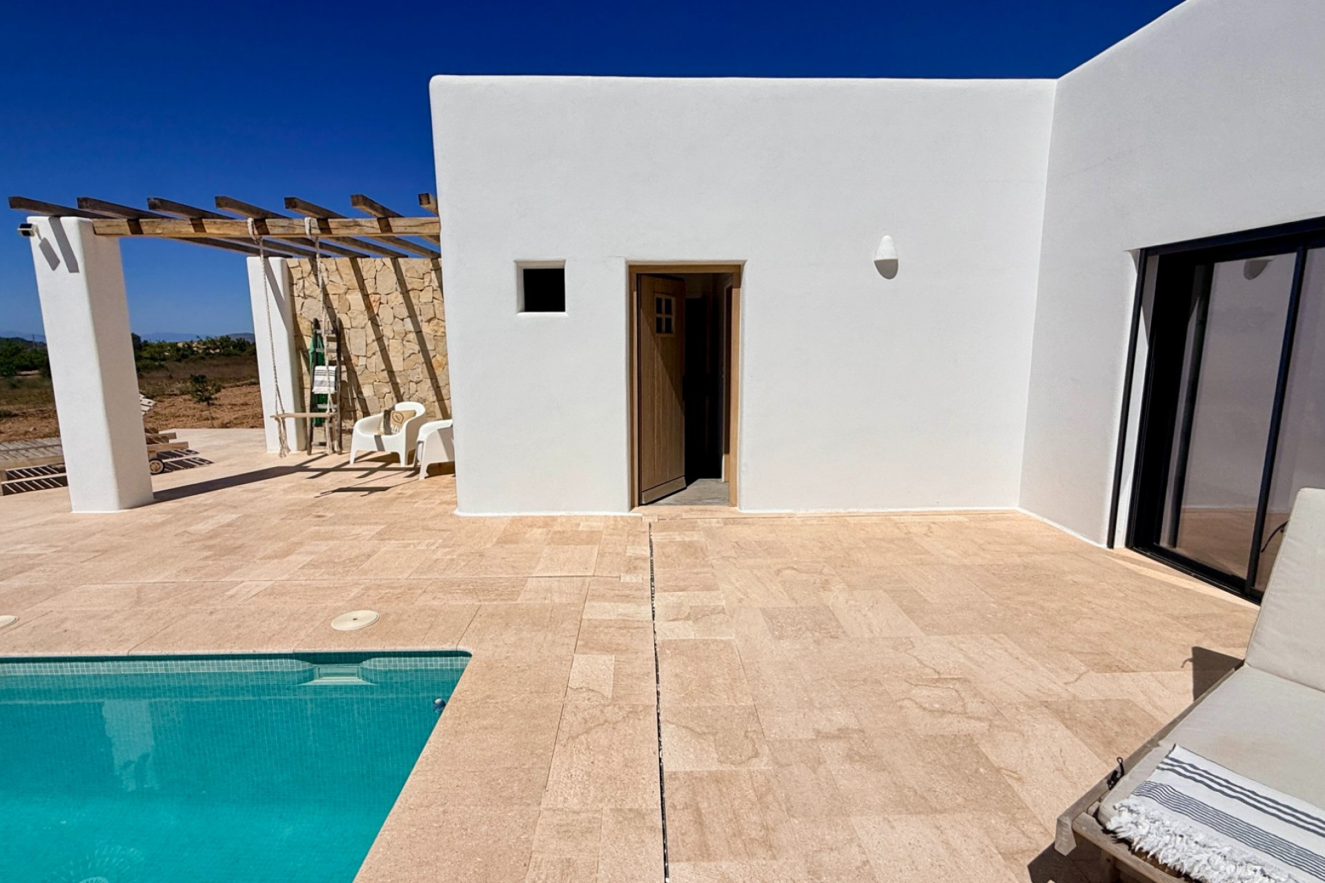 Herverkoop - Villa -
BARBARROJA - Barbarroja