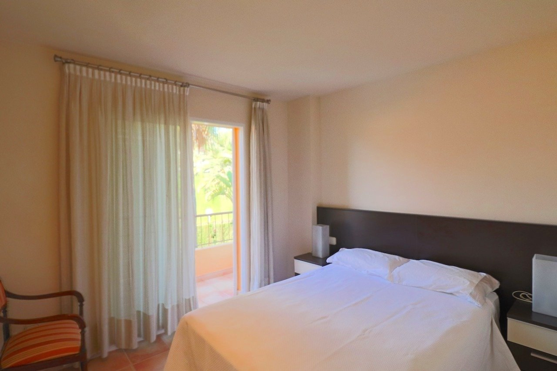 Herverkoop - Villa -
Benidorm - Urbanizaciones