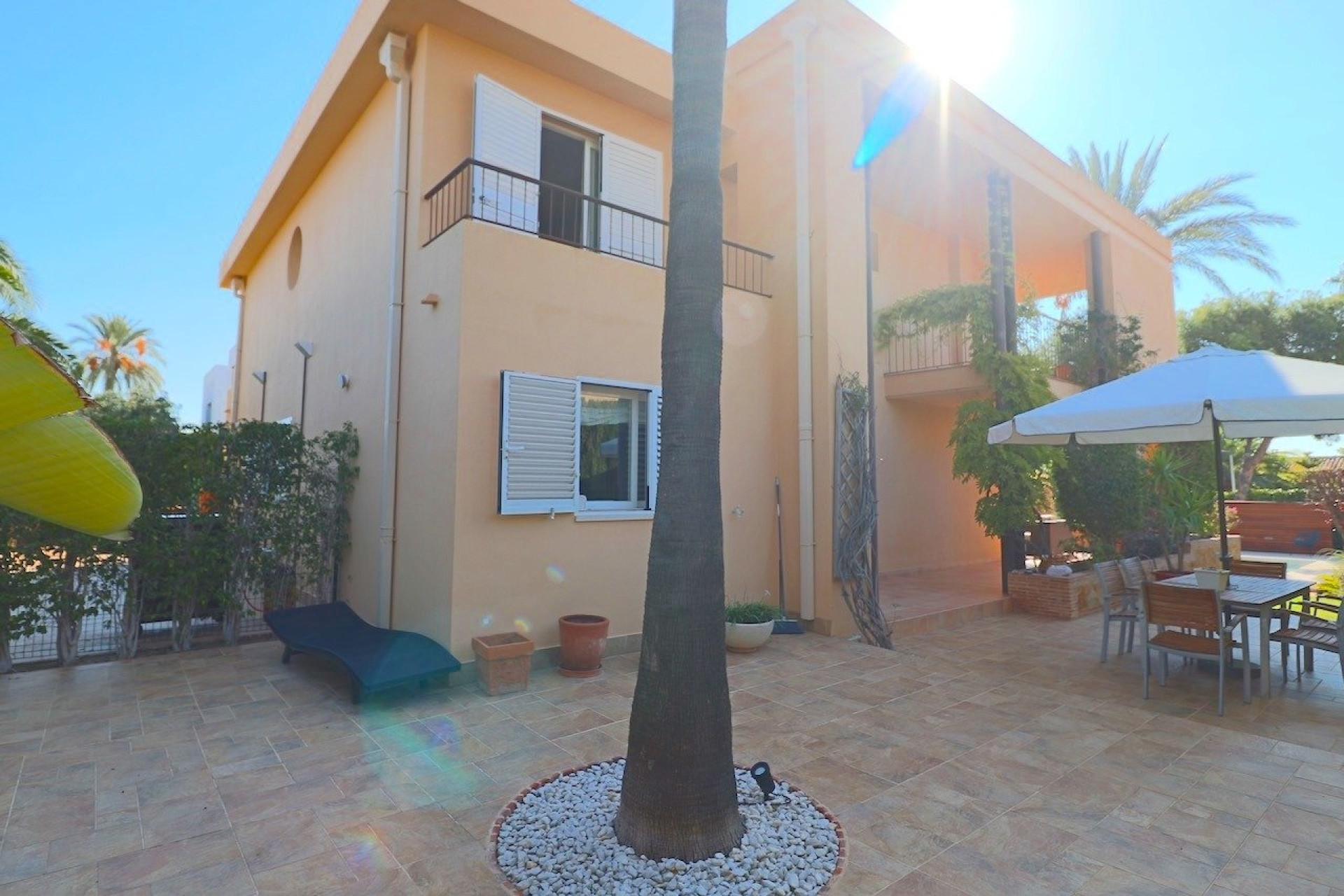 Herverkoop - Villa -
Benidorm - Urbanizaciones