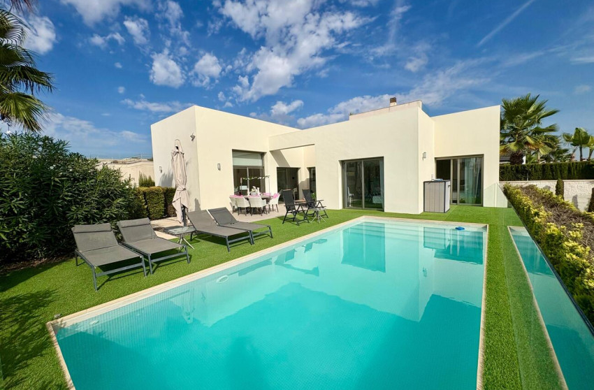 Herverkoop - Villa -
Benijofar - Costa Blanca