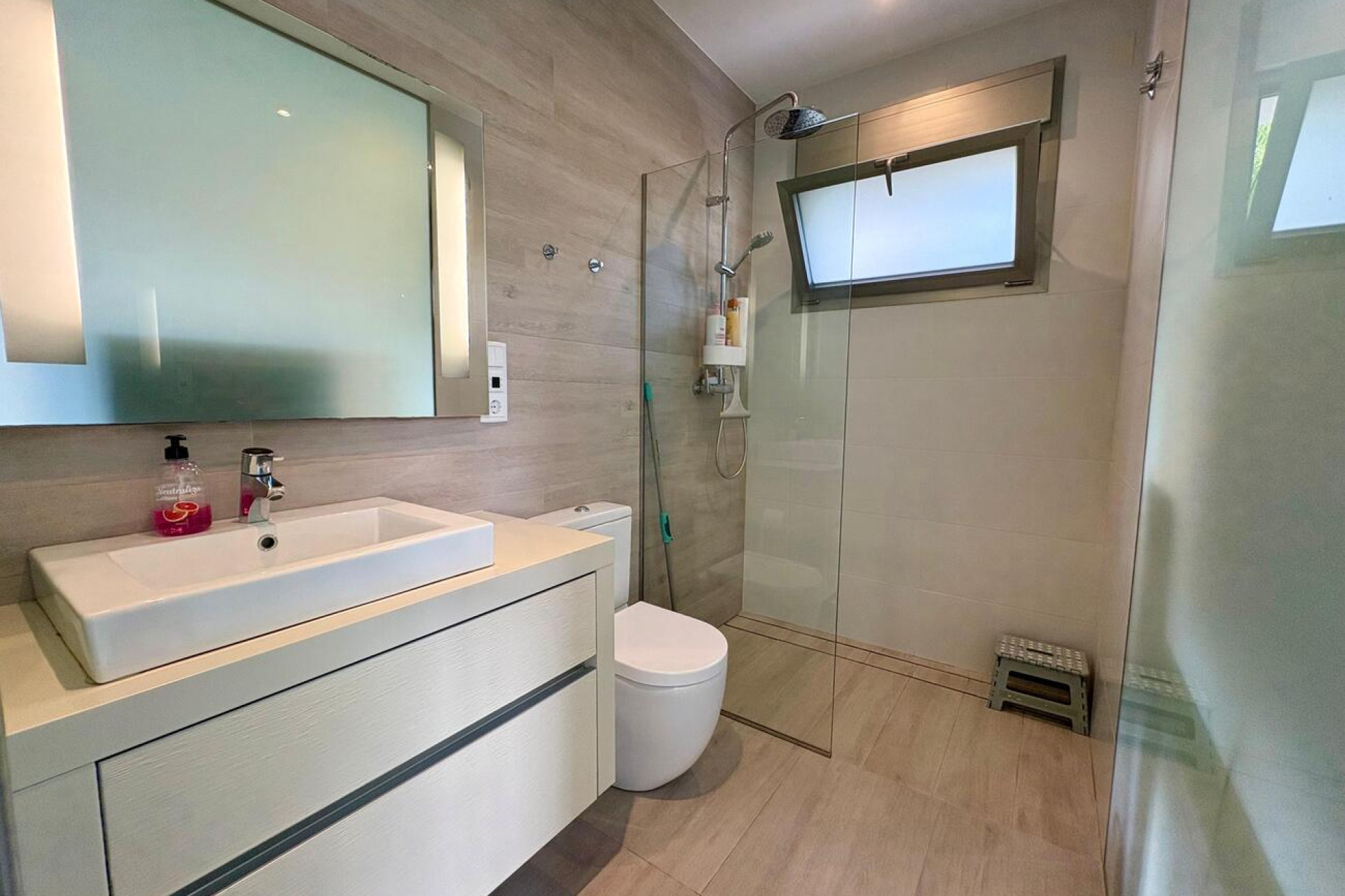 Herverkoop - Villa -
Benijofar - Costa Blanca