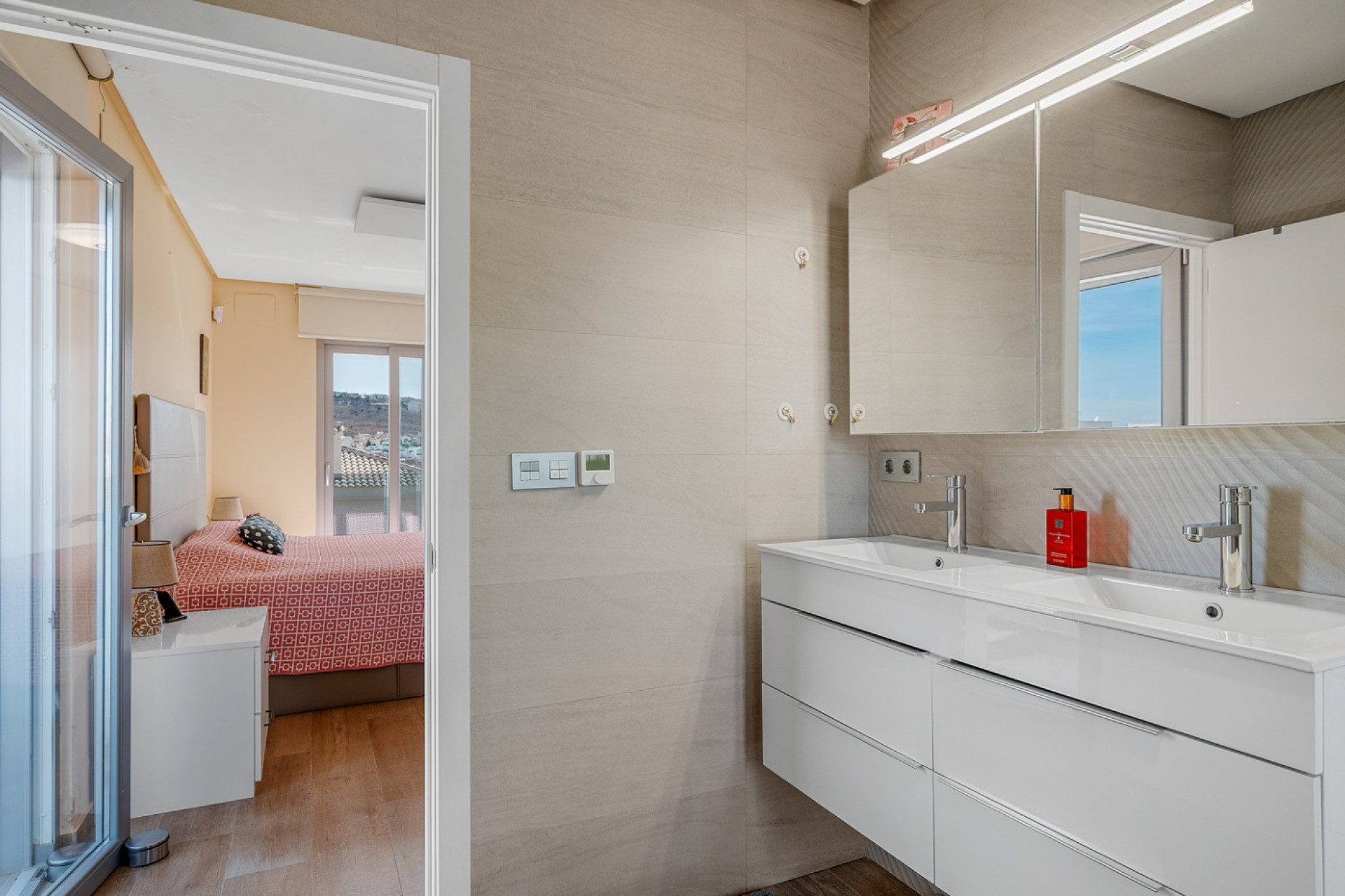 Herverkoop - Villa -
Benijofar