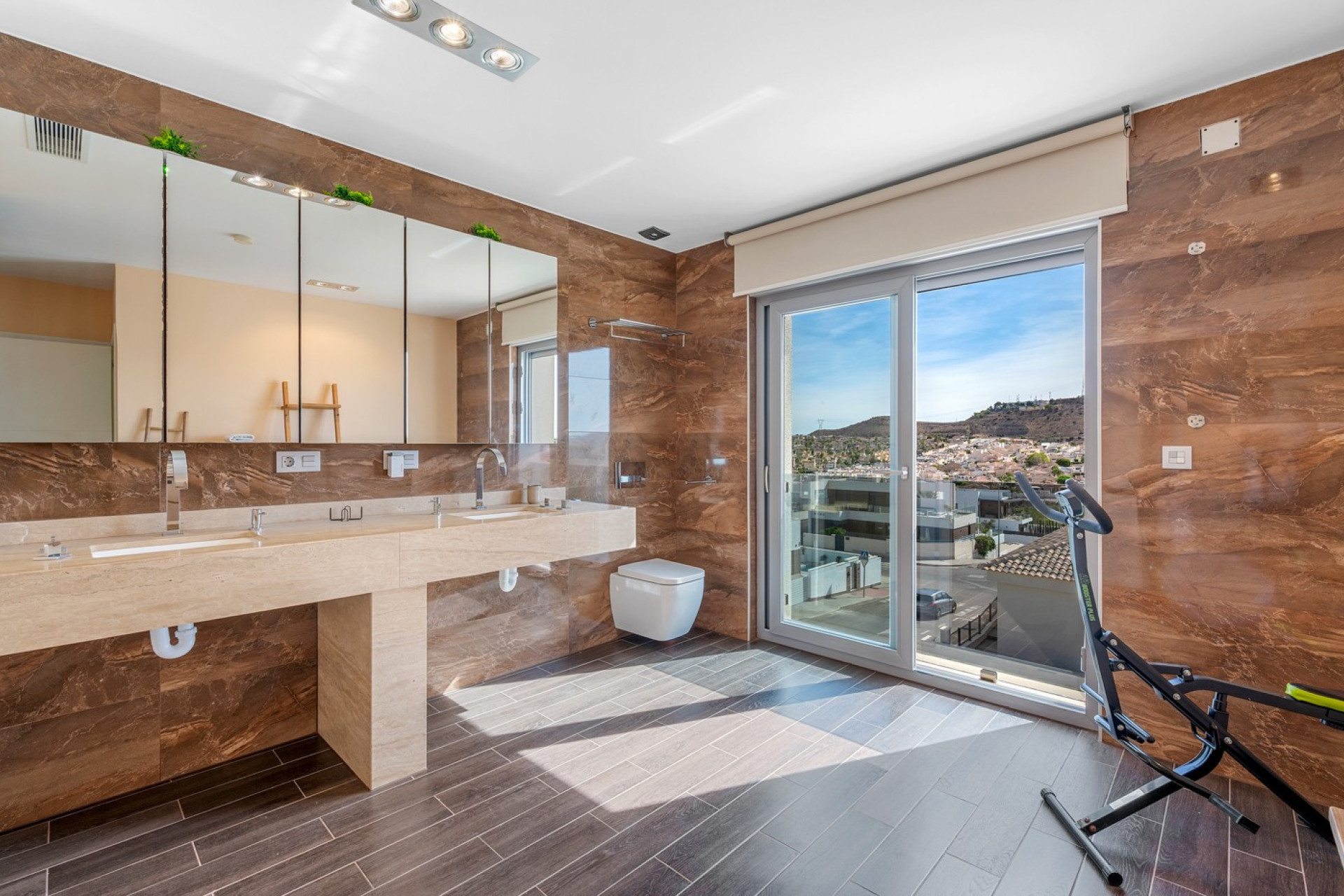 Herverkoop - Villa -
Benijofar