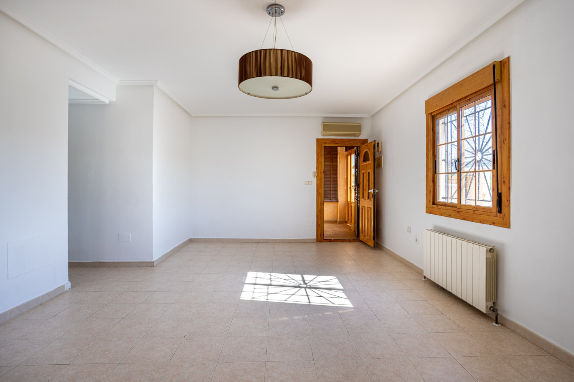 Herverkoop - Villa -
Benijofar
