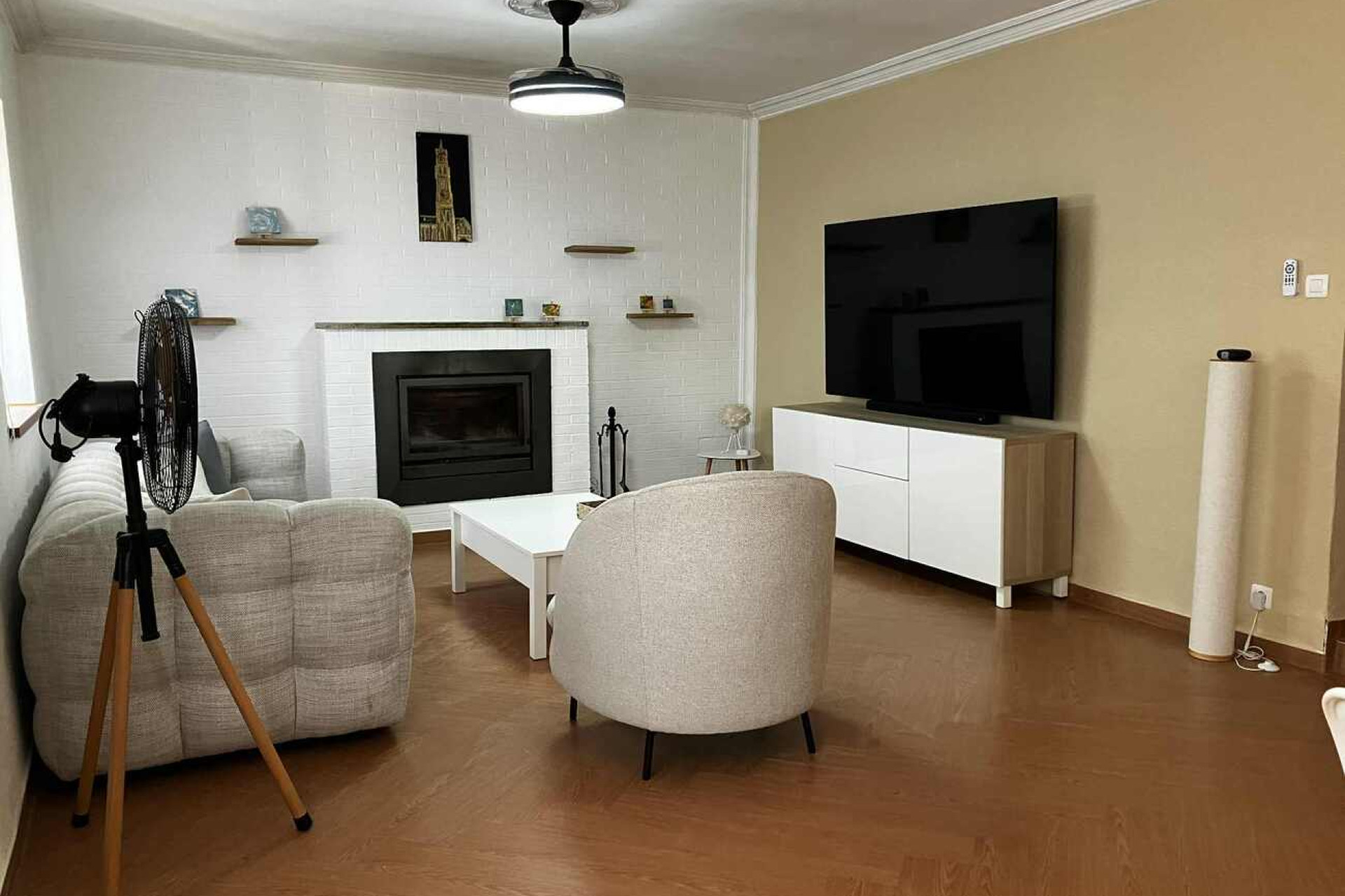 Herverkoop - Villa -
Biar - Costa Blanca