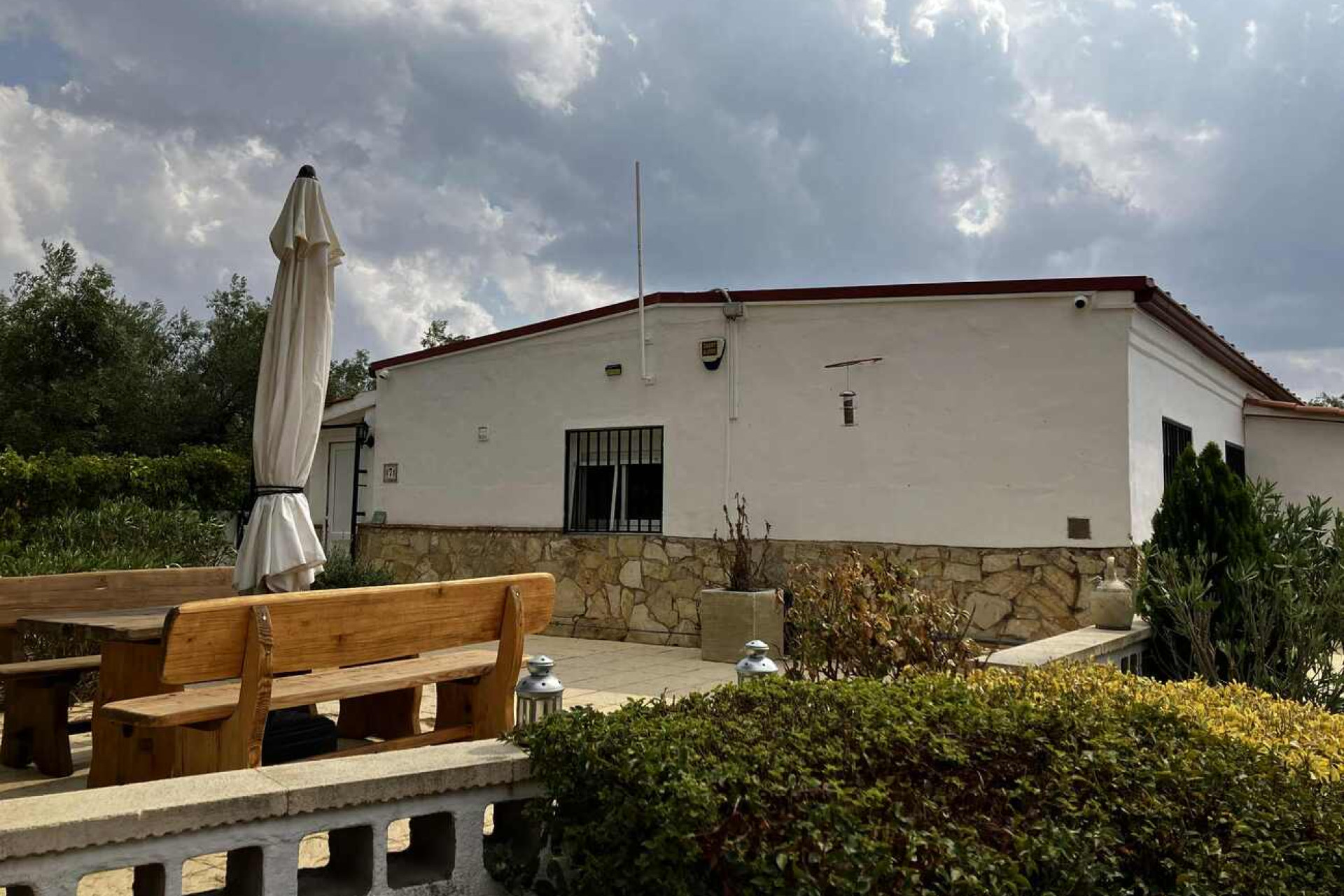 Herverkoop - Villa -
Biar - Costa Blanca