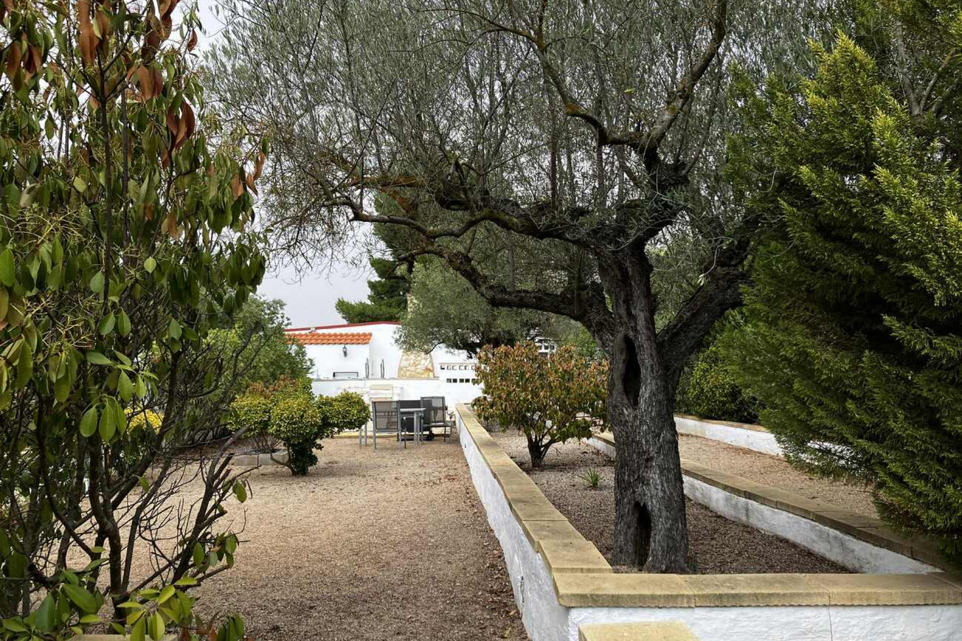 Herverkoop - Villa -
Biar - Costa Blanca