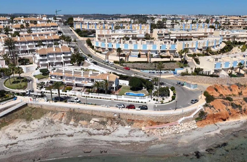 Herverkoop - Villa -
Cabo Roig