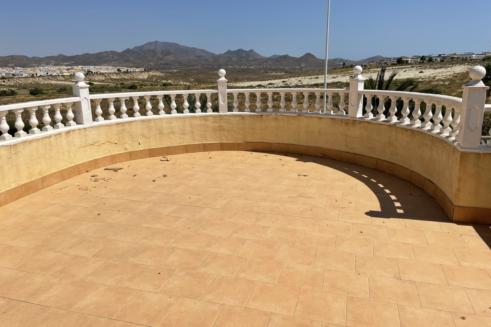 Herverkoop - Villa -
Camposol - Inland