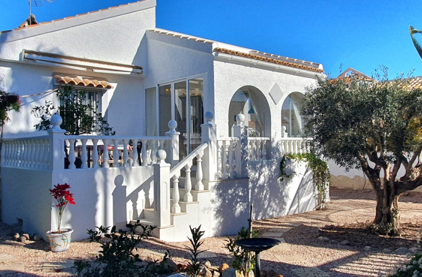 Herverkoop - Villa -
Camposol - Inland