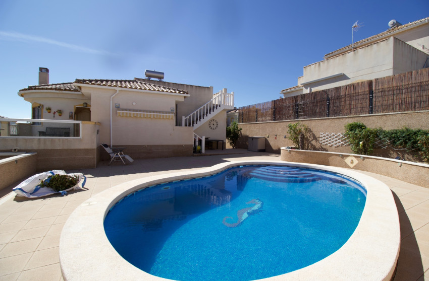 Herverkoop - Villa -
Castalla - Castalla Internacional