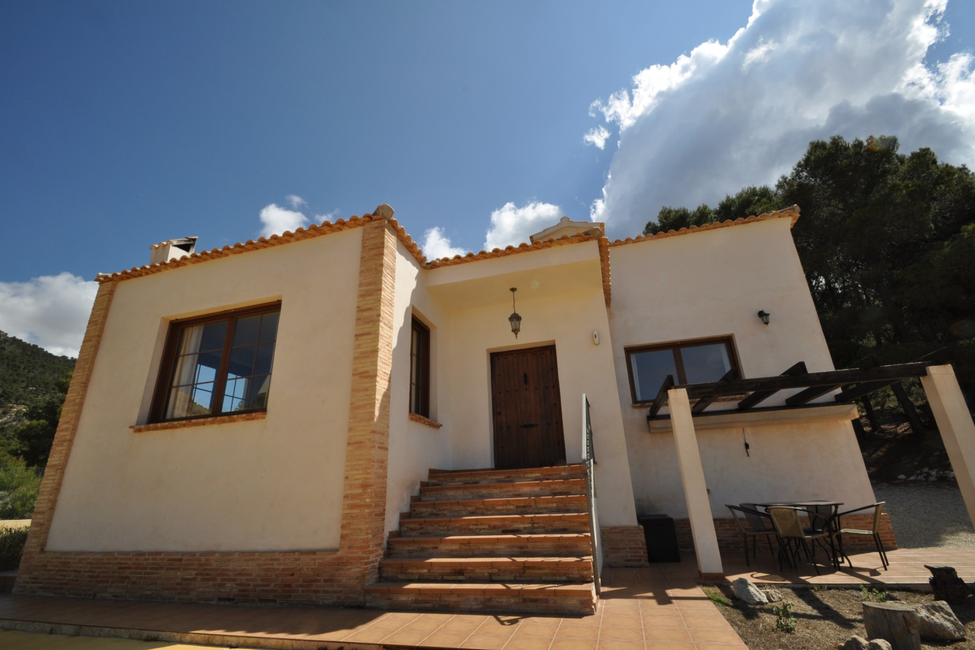 Herverkoop - Villa -
Castalla - Inland