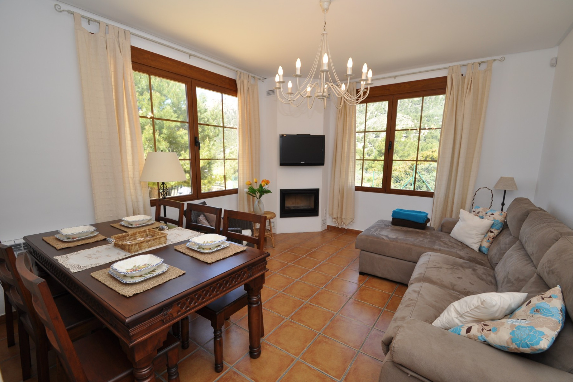 Herverkoop - Villa -
Castalla - Inland
