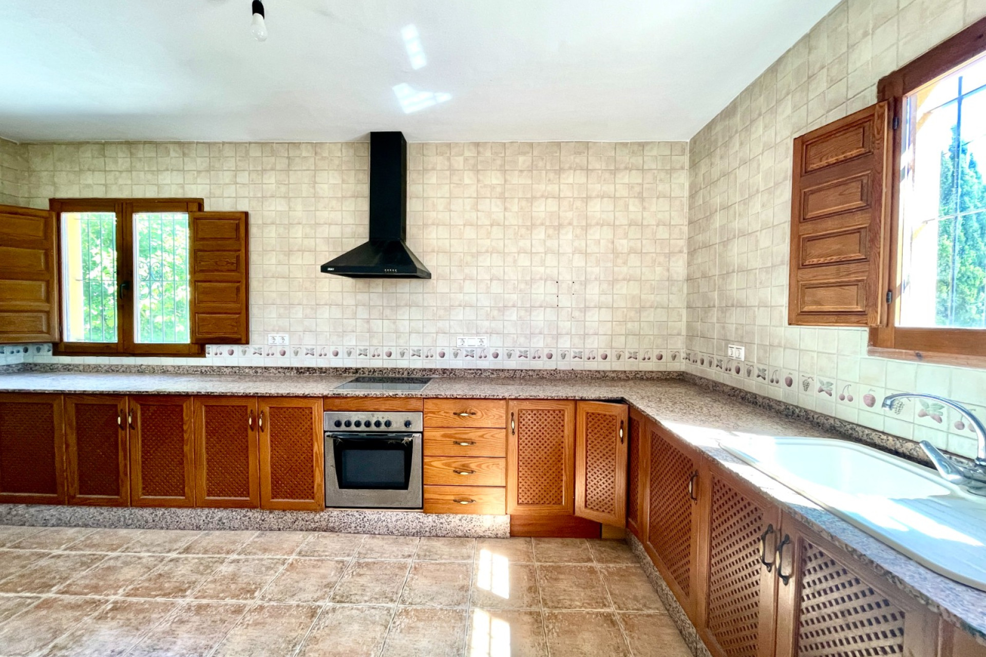 Herverkoop - Villa -
Catral - Costa Blanca
