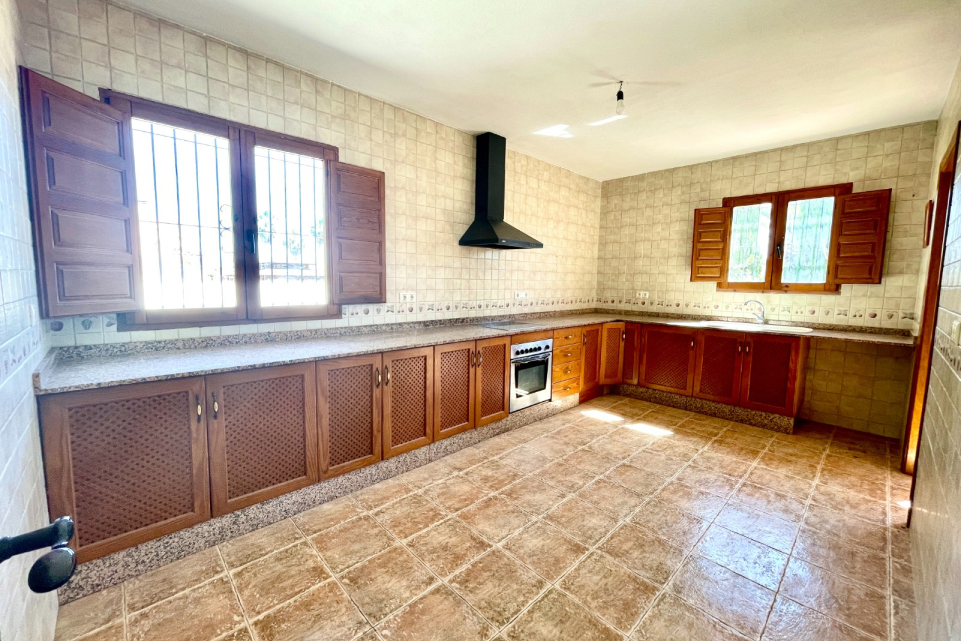 Herverkoop - Villa -
Catral - Costa Blanca