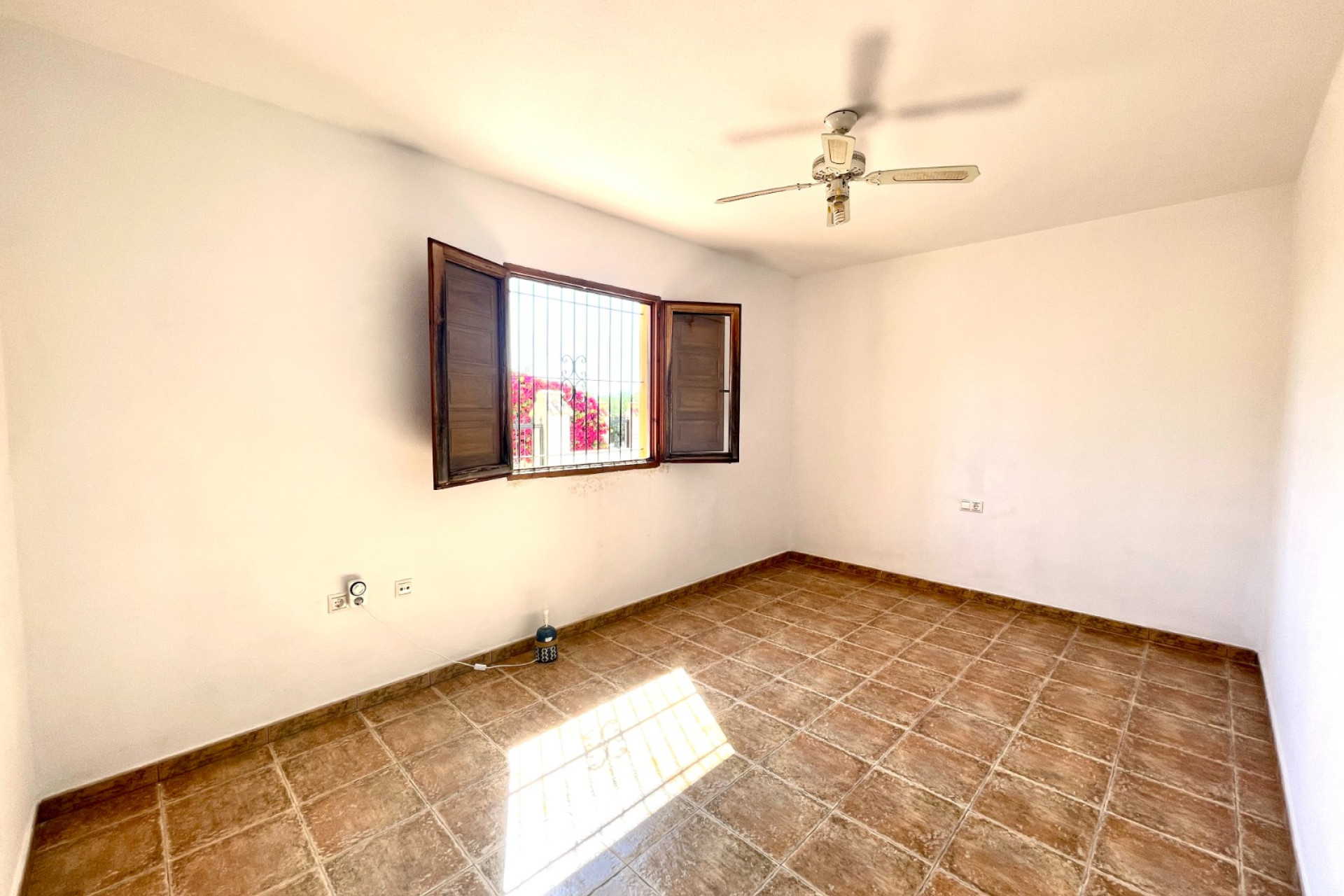 Herverkoop - Villa -
Catral - Costa Blanca