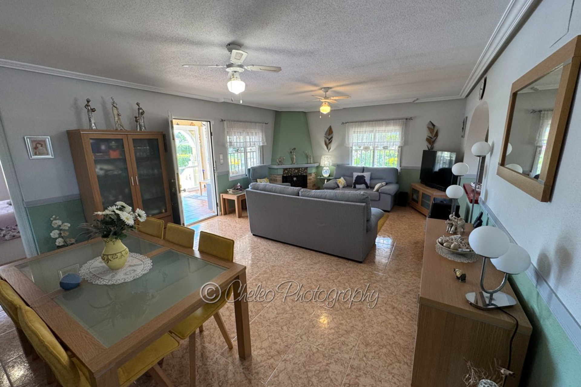 Herverkoop - Villa -
Catral