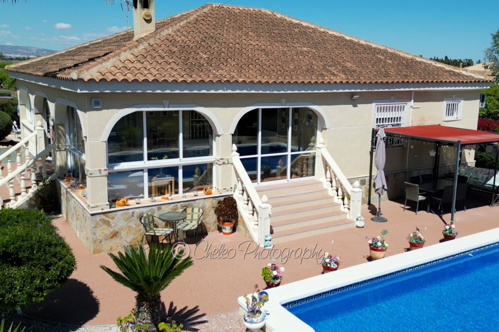 Herverkoop - Villa -
Catral