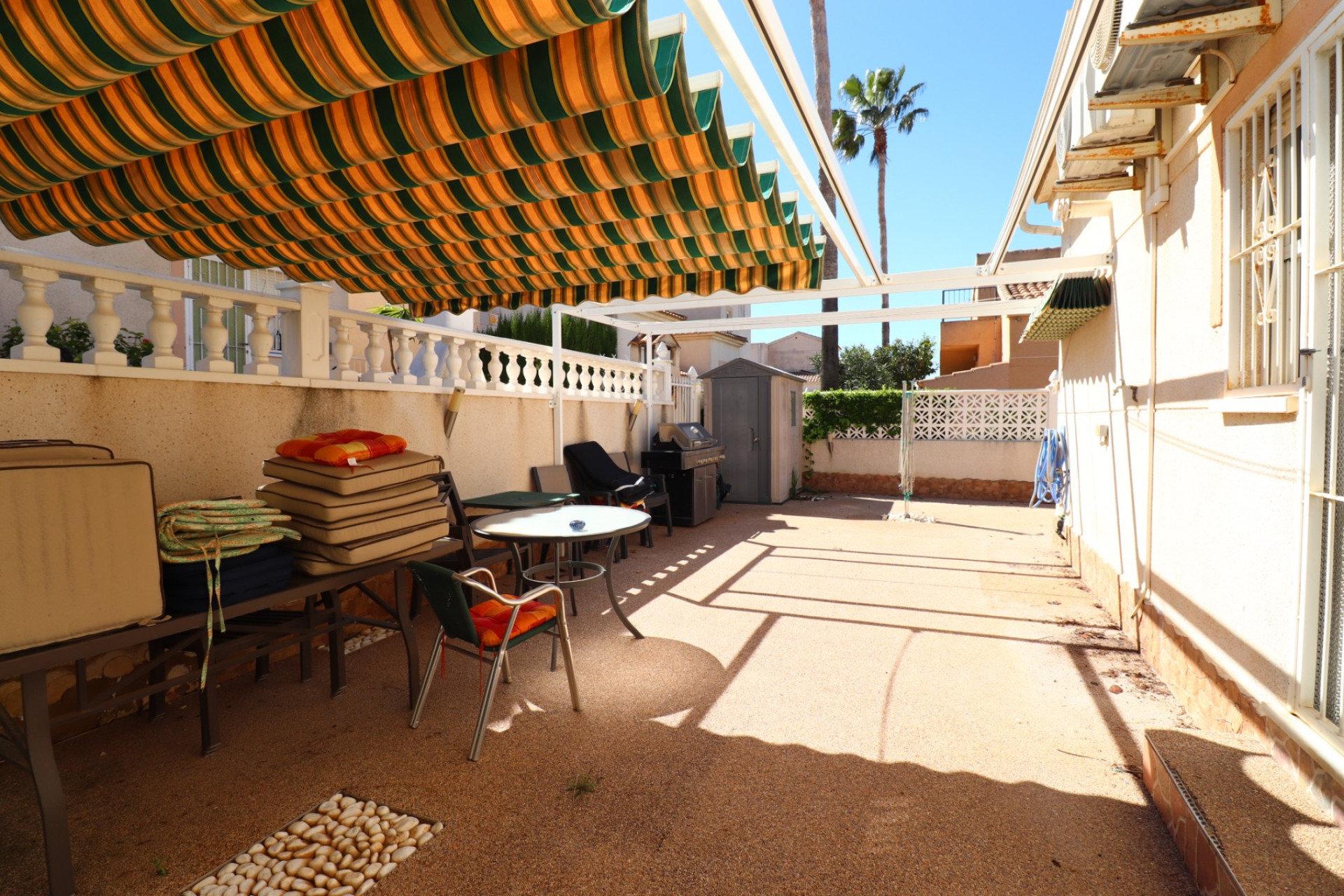 Herverkoop - Villa -
Ciudad Quesada - Atalayas