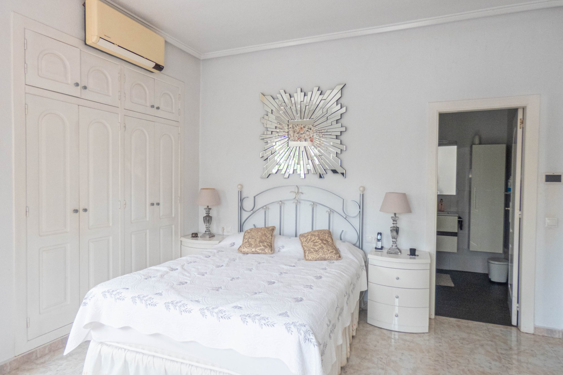 Herverkoop - Villa -
Ciudad Quesada - Costa Blanca