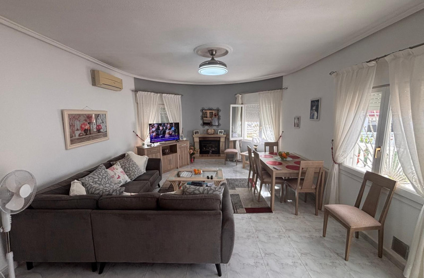 Herverkoop - Villa -
Ciudad Quesada - Costa Blanca