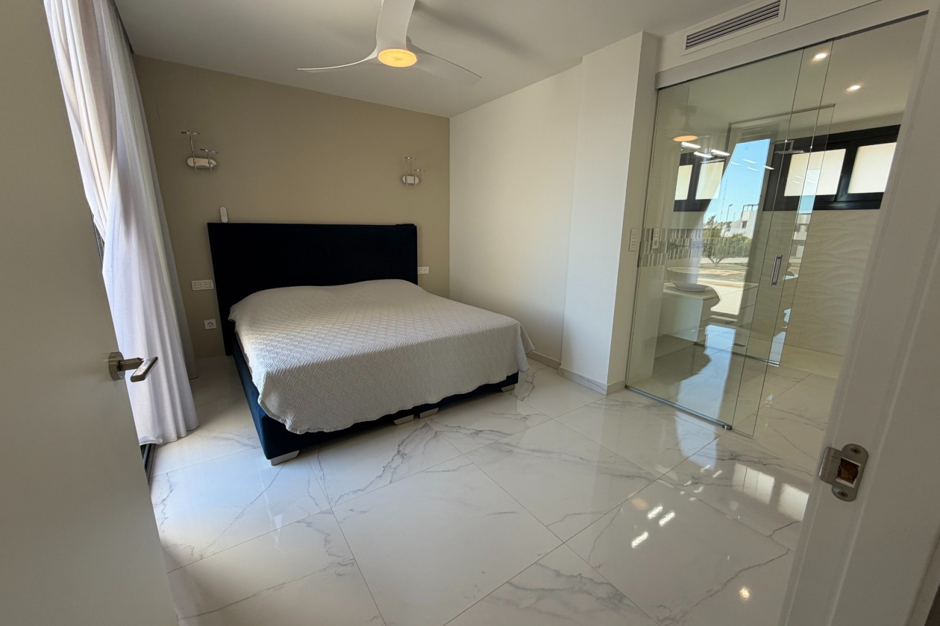 Herverkoop - Villa -
Ciudad Quesada - La Laguna