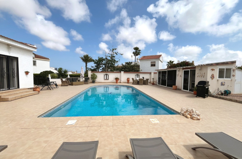 Herverkoop - Villa -
Ciudad Quesada - La Marquesa Golf