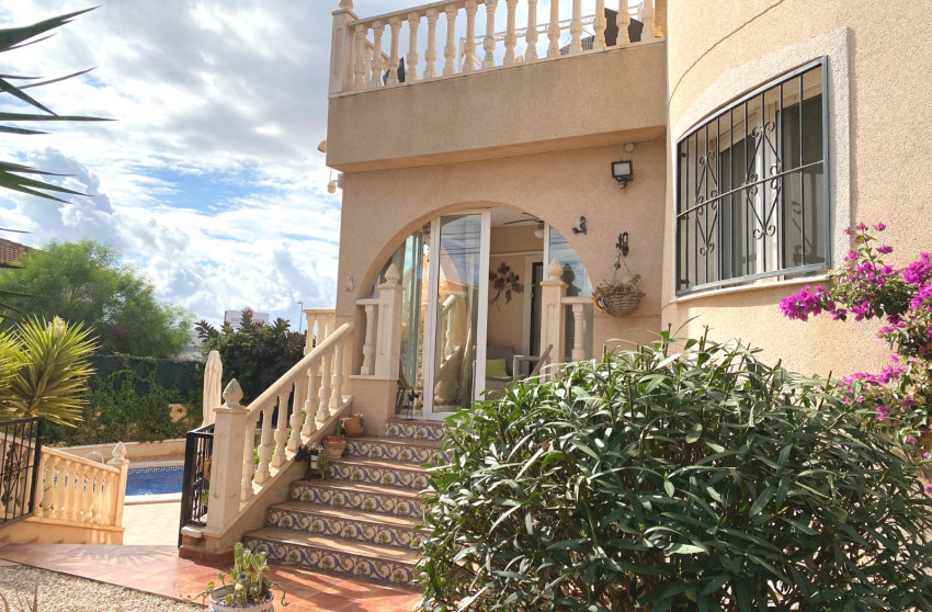 Herverkoop - Villa -
Ciudad Quesada