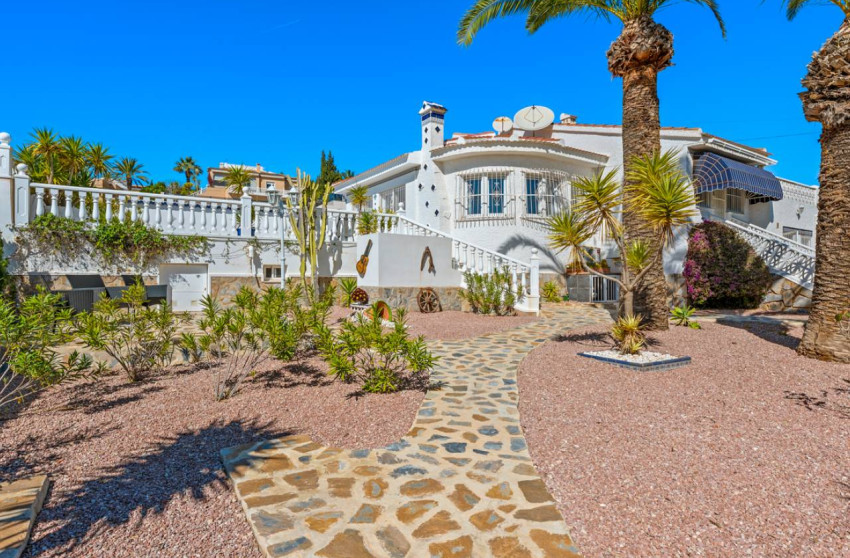 Herverkoop - Villa -
Ciudad Quesada