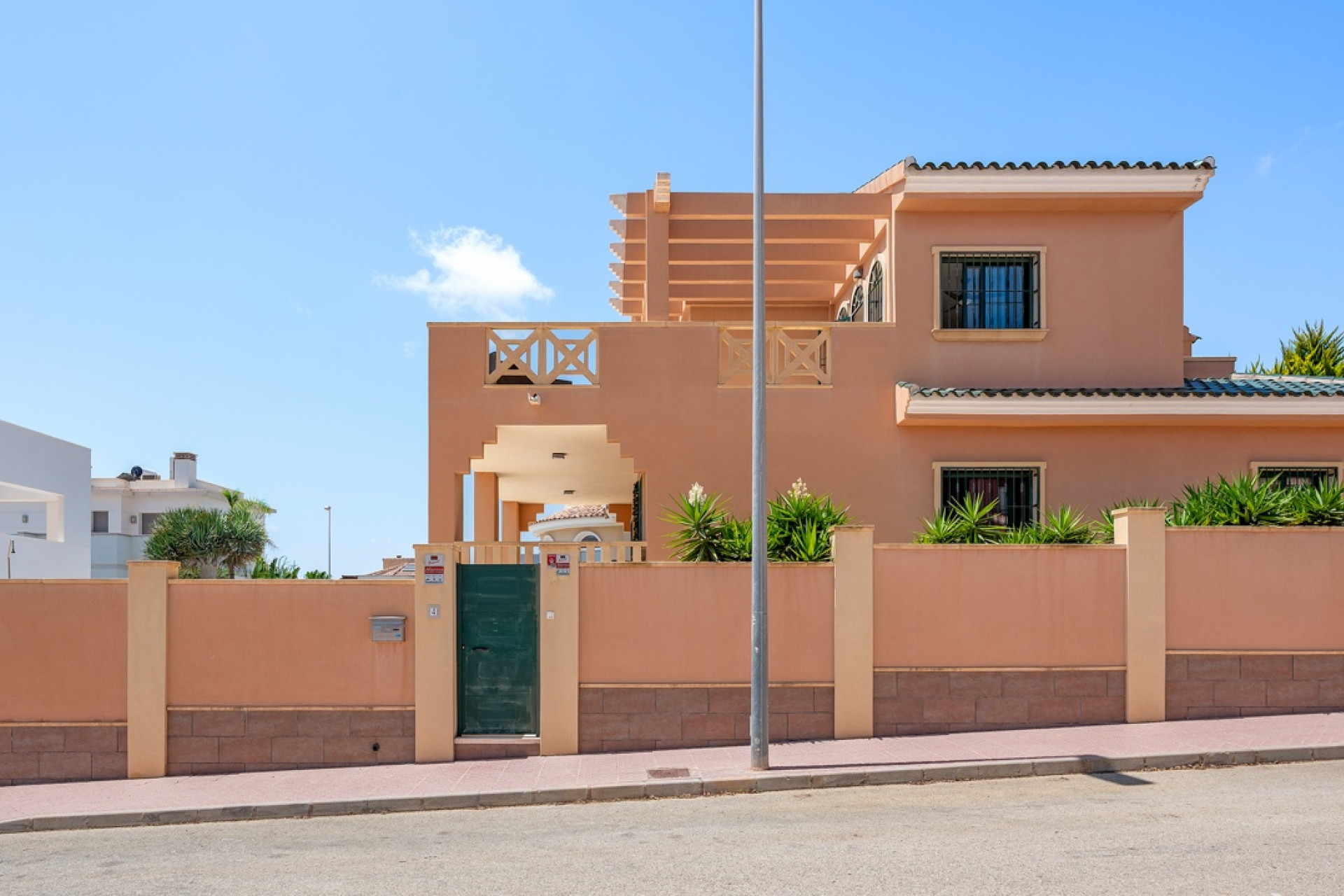 Herverkoop - Villa -
Ciudad Quesada