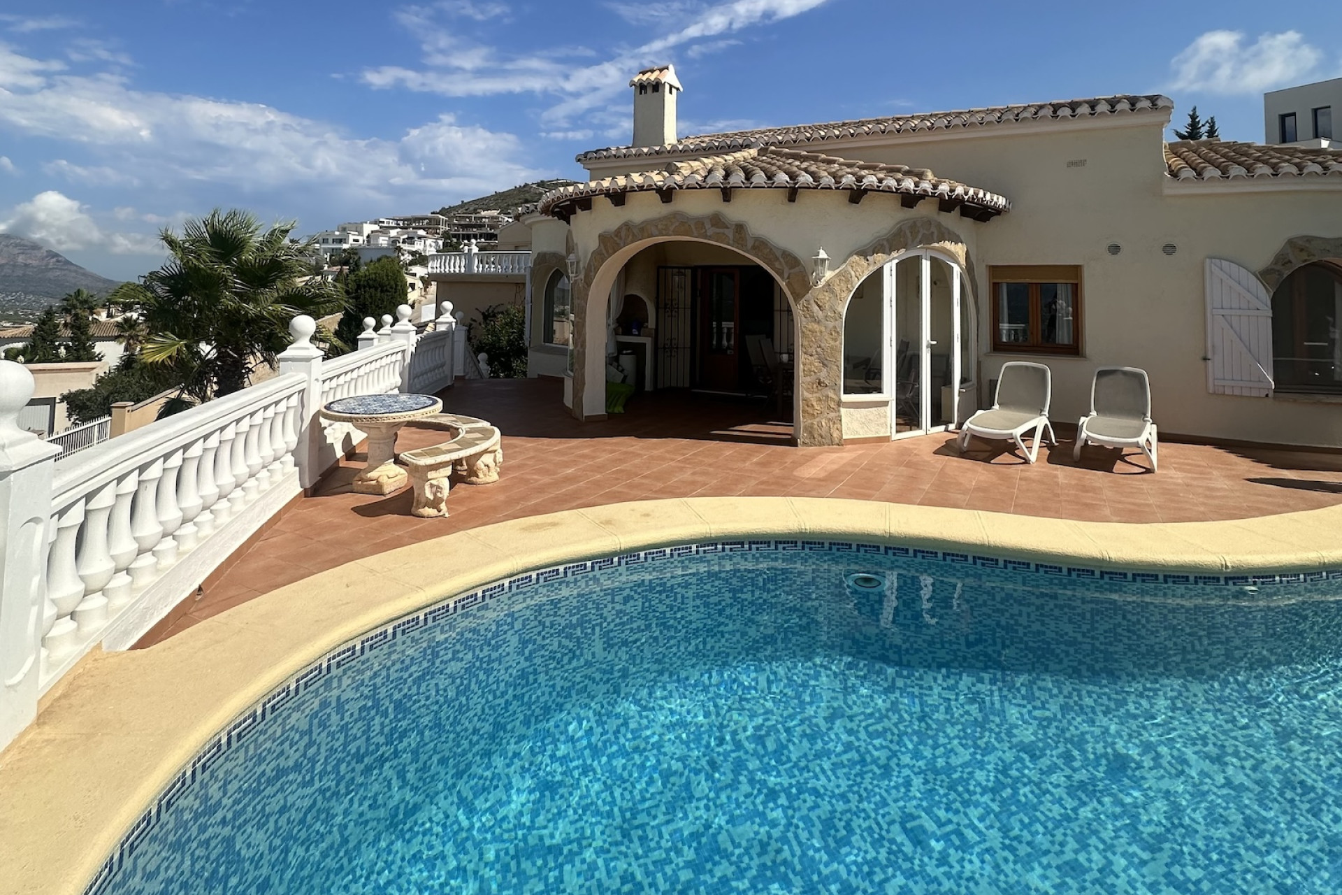 Herverkoop - Villa -
Cumbre del Sol - Costa Blanca