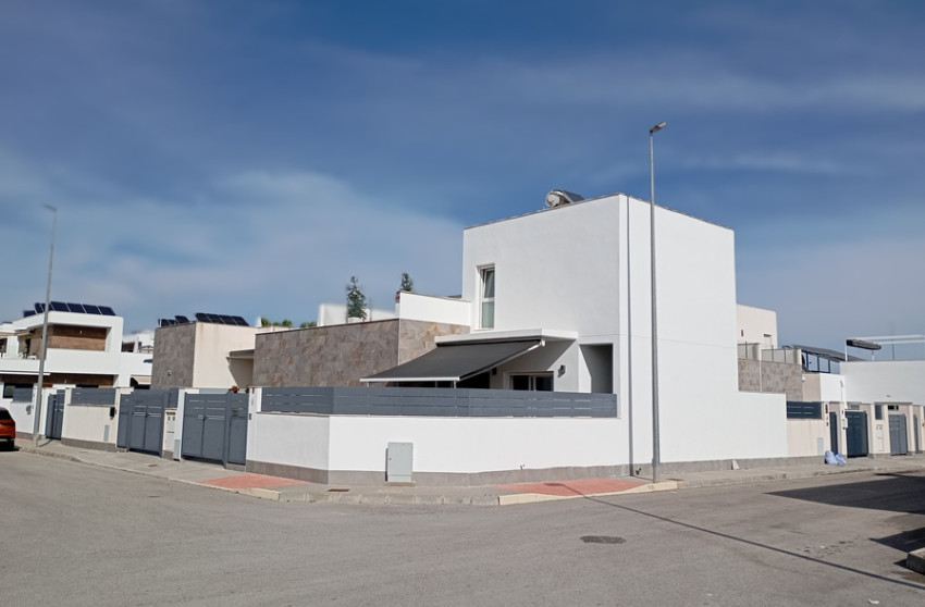 Herverkoop - Villa -
Daya Vieja - Costa Blanca